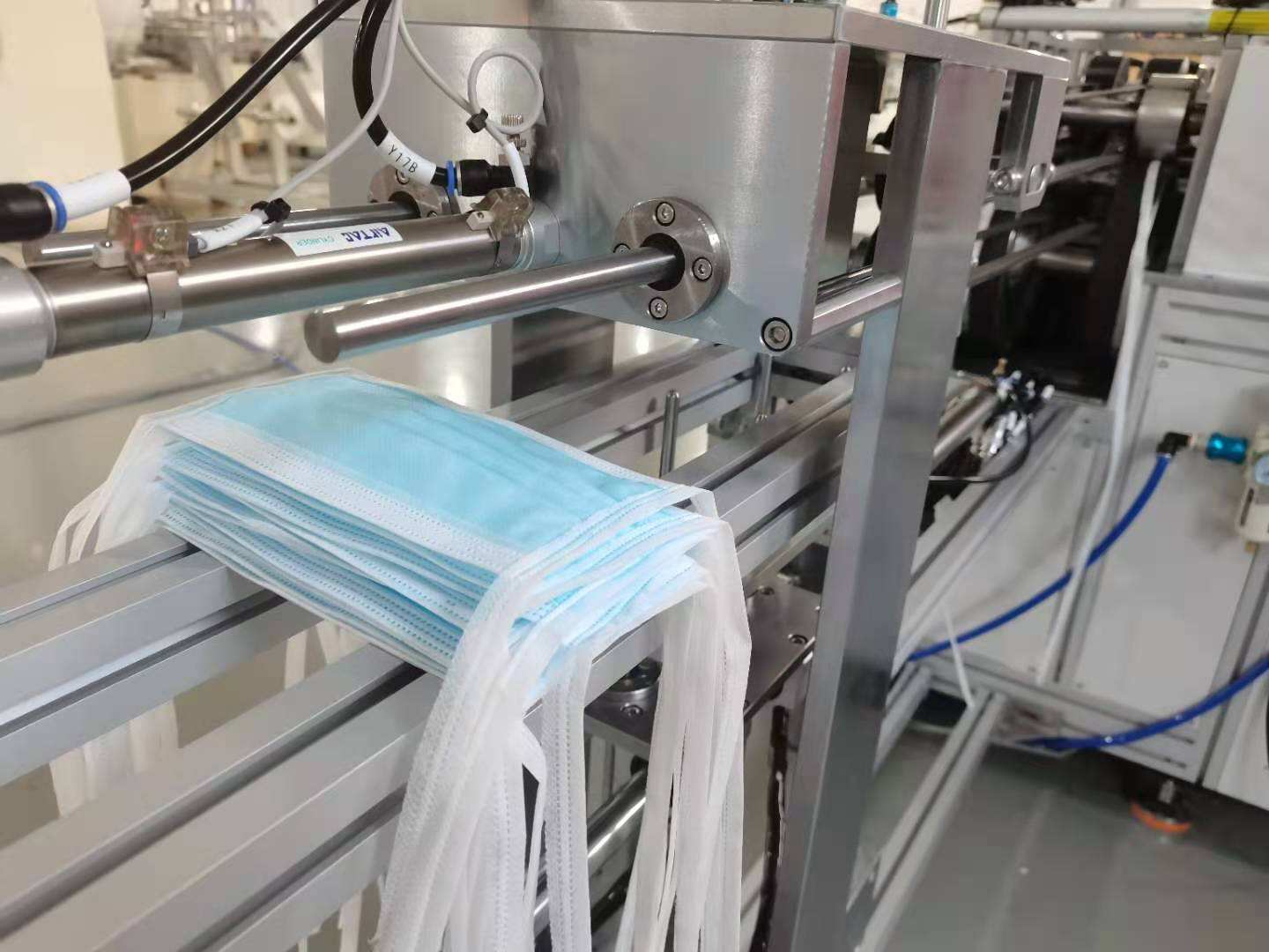 全自動熱熔膠裝盒機(jī)中各執(zhí)行機(jī)構(gòu)的運(yùn)動規(guī)律